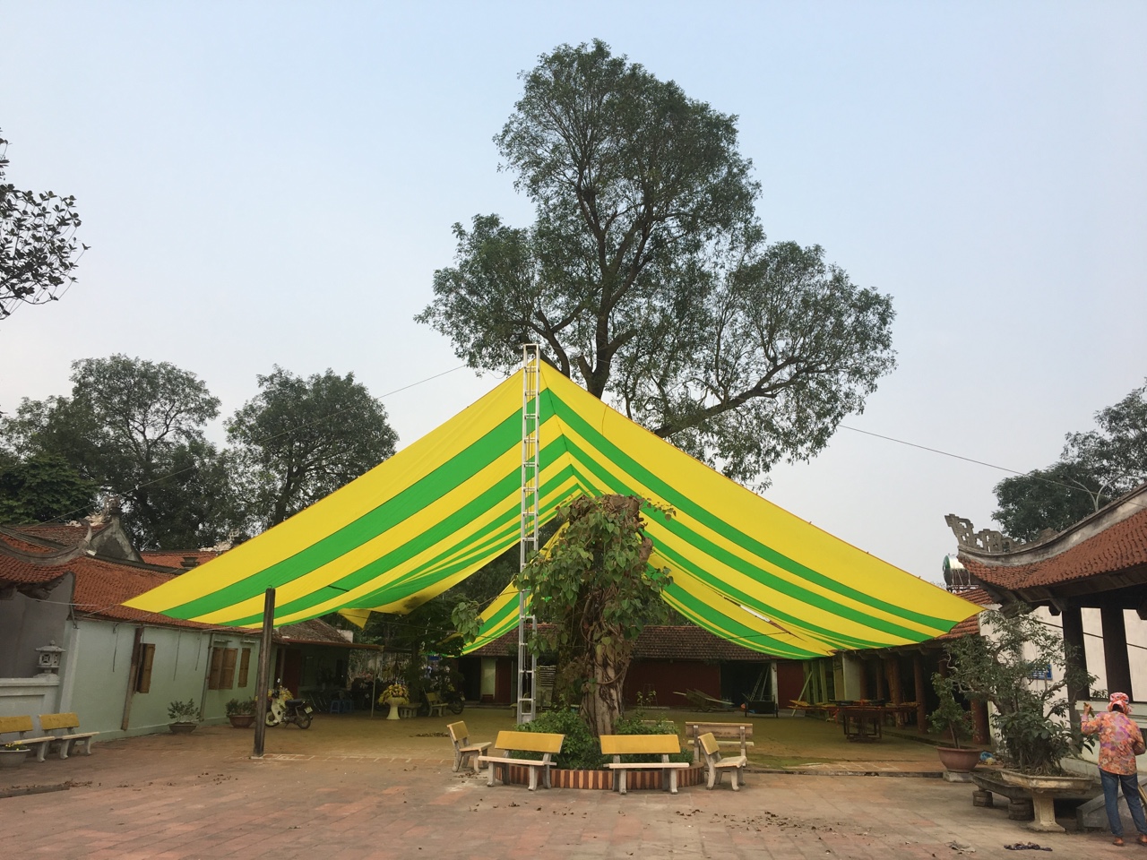 Du den chua